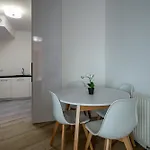 Rentplanet - Krawiecka Apartment